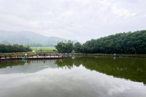 园区湖景图